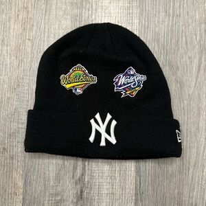 New Era New York Yankees black Knit Beanie Hat 27x Champs MLB World Series Patch
